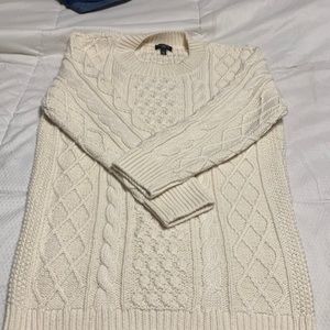 Lord and Taylor Wool Blend Crew Neck pullover - Sz S